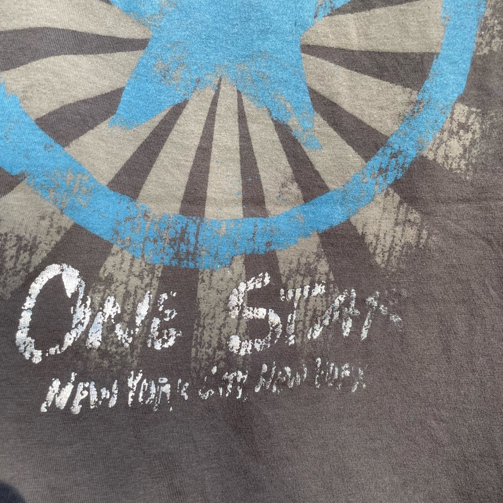 Women’s gray Converse T-shirt | medium - Picture 9 of 9